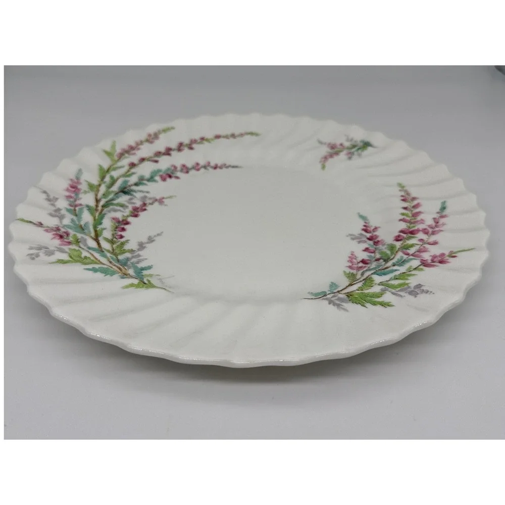 Royal Doulton Bell Heather H4828 Bone China Dinner Plate Scalloped Swirl 10.5